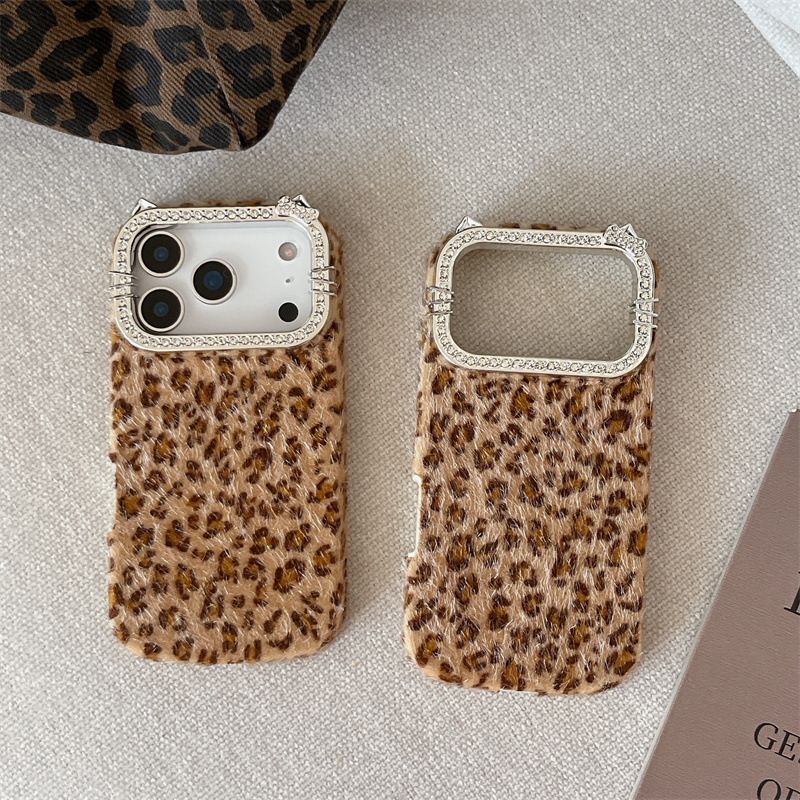 Luxury diamond-encrusted leopa - đánh giá và giá Phone Cases Apple